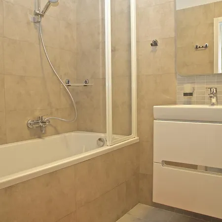 Nadmorski Dwor - Czerwona Magnolia Apartmán *