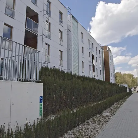Nadmorski Dwor - Czerwona Magnolia Gdaňsk
